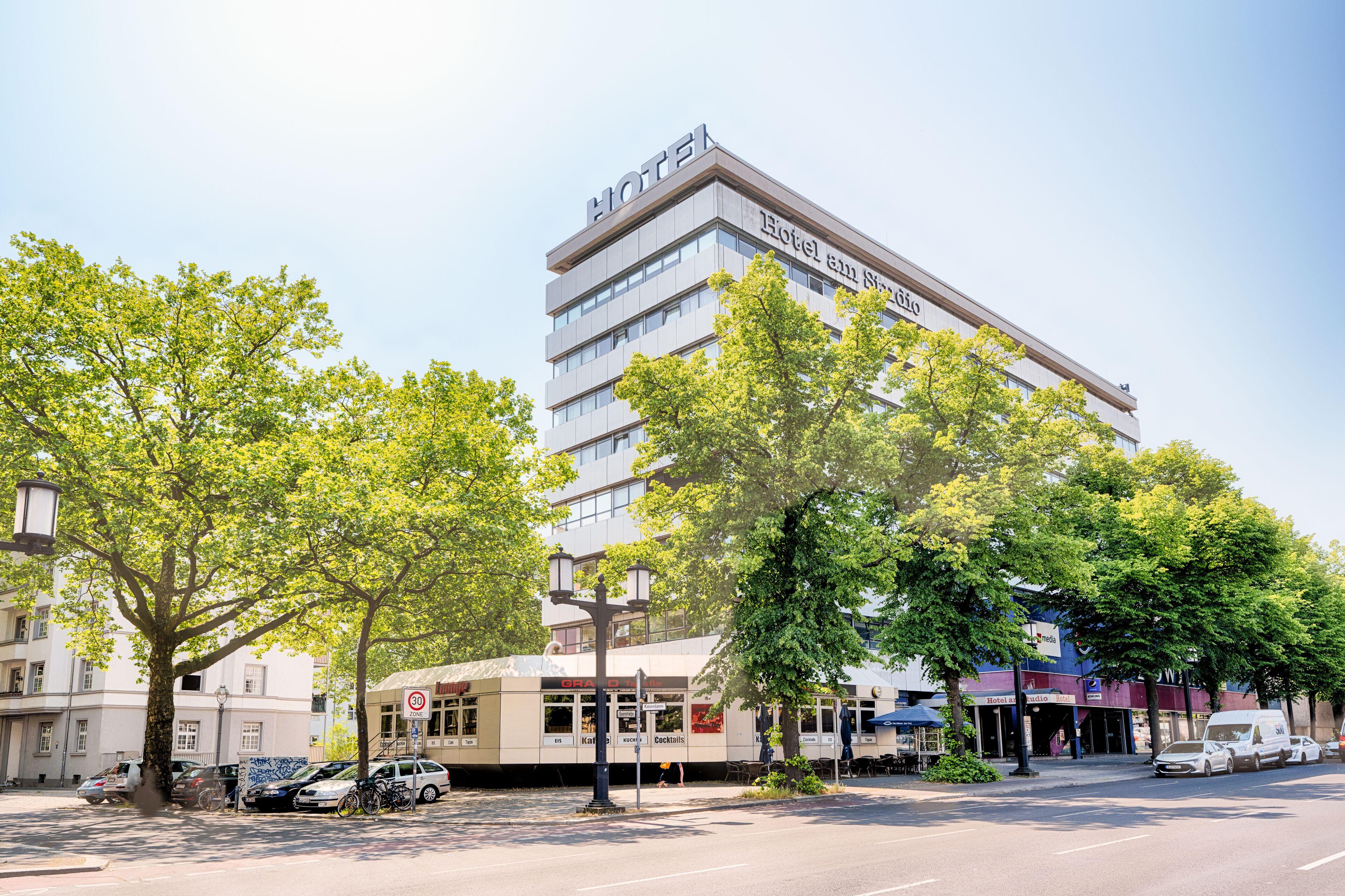 Enjoy Hotel Am Studio — Photos 1